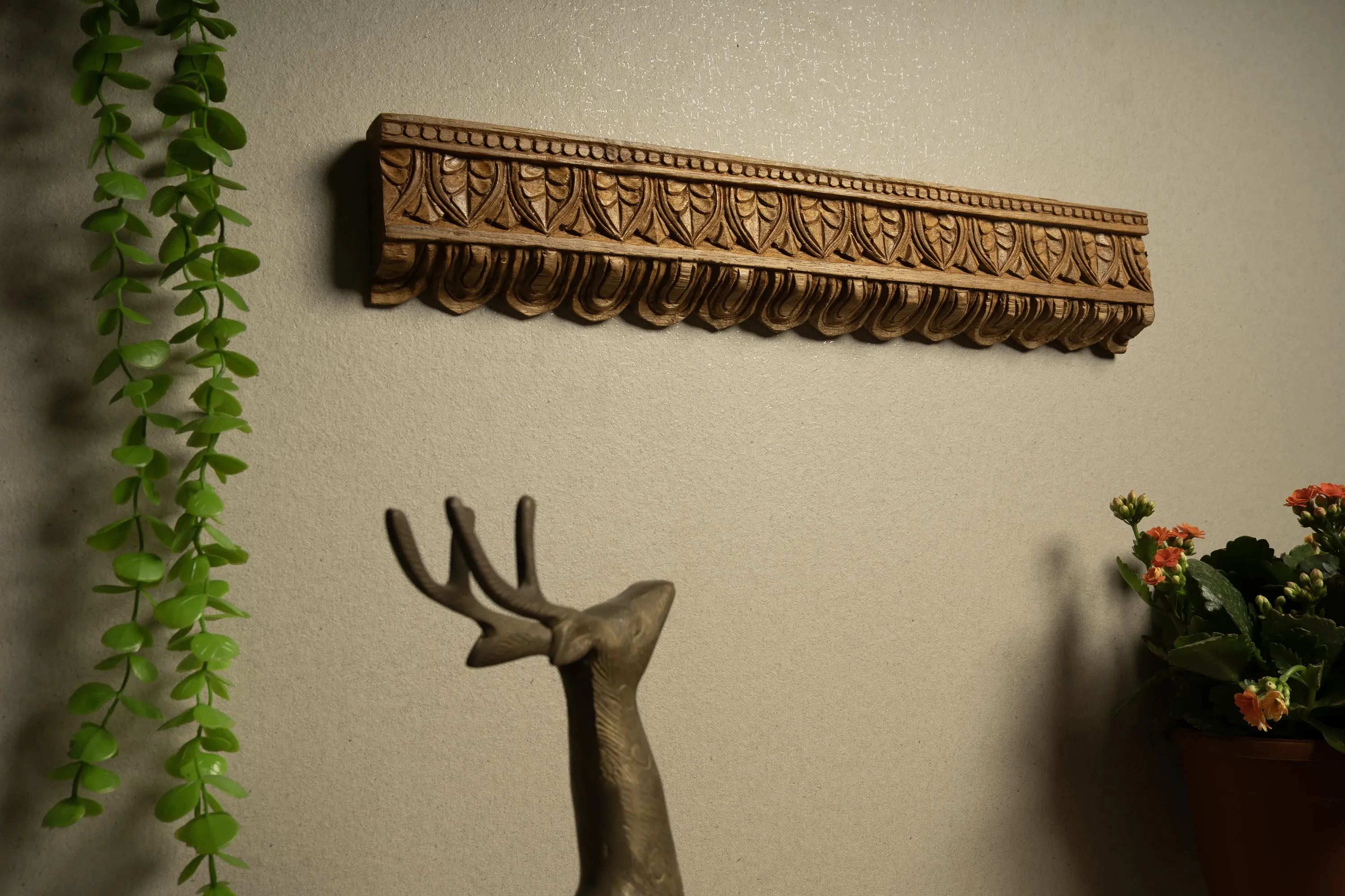 Scallop Frieze view 3